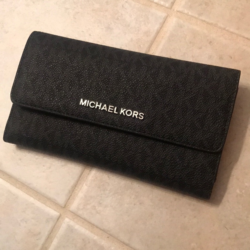 Michael Kors Jet Set Wallet